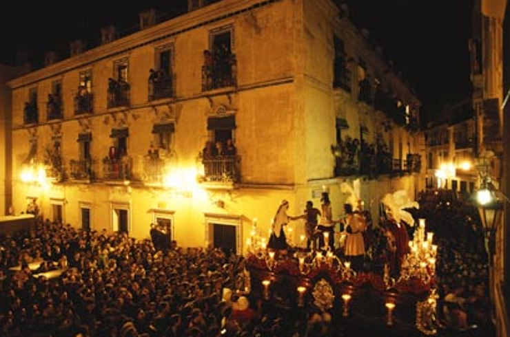 Memories of Preparations for Holy Week in Seville 1986